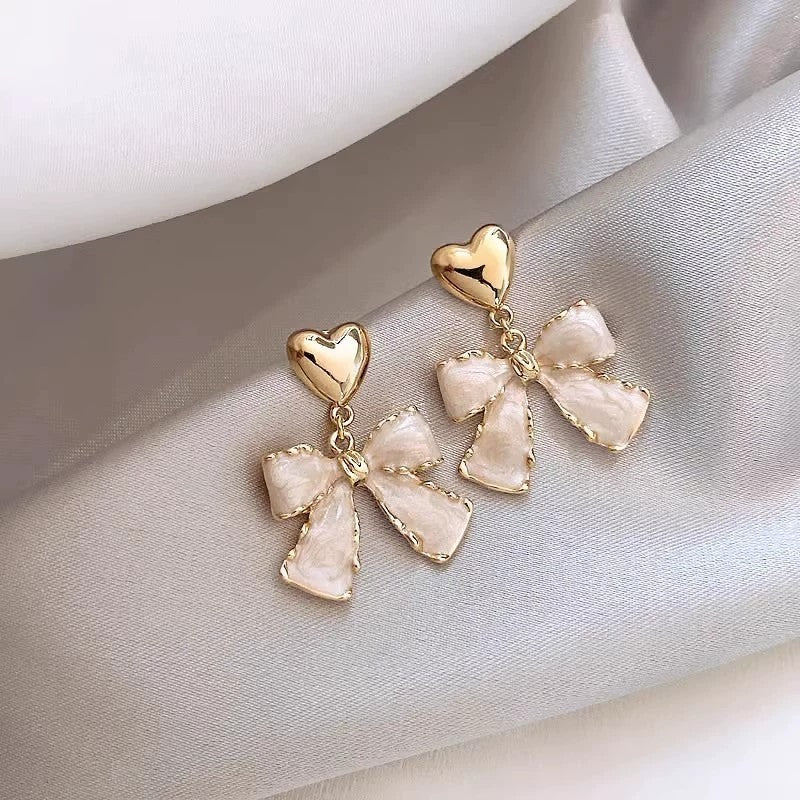 18k gold bow earrings
