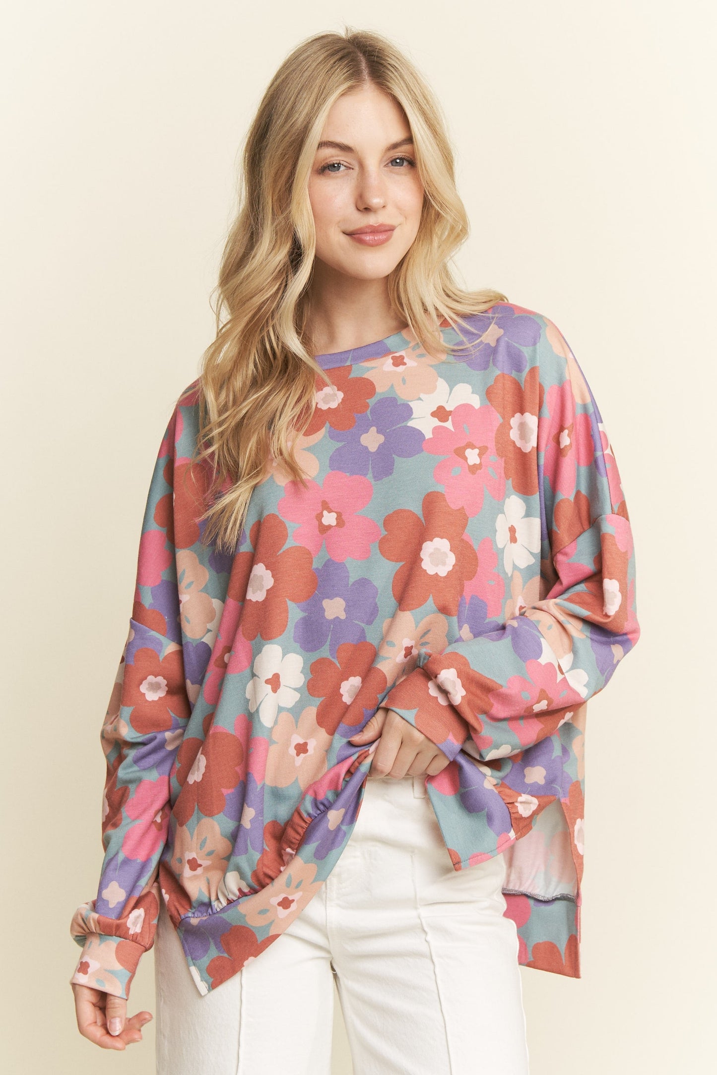 Curvy Long Sleeve Round Neck Floral Top