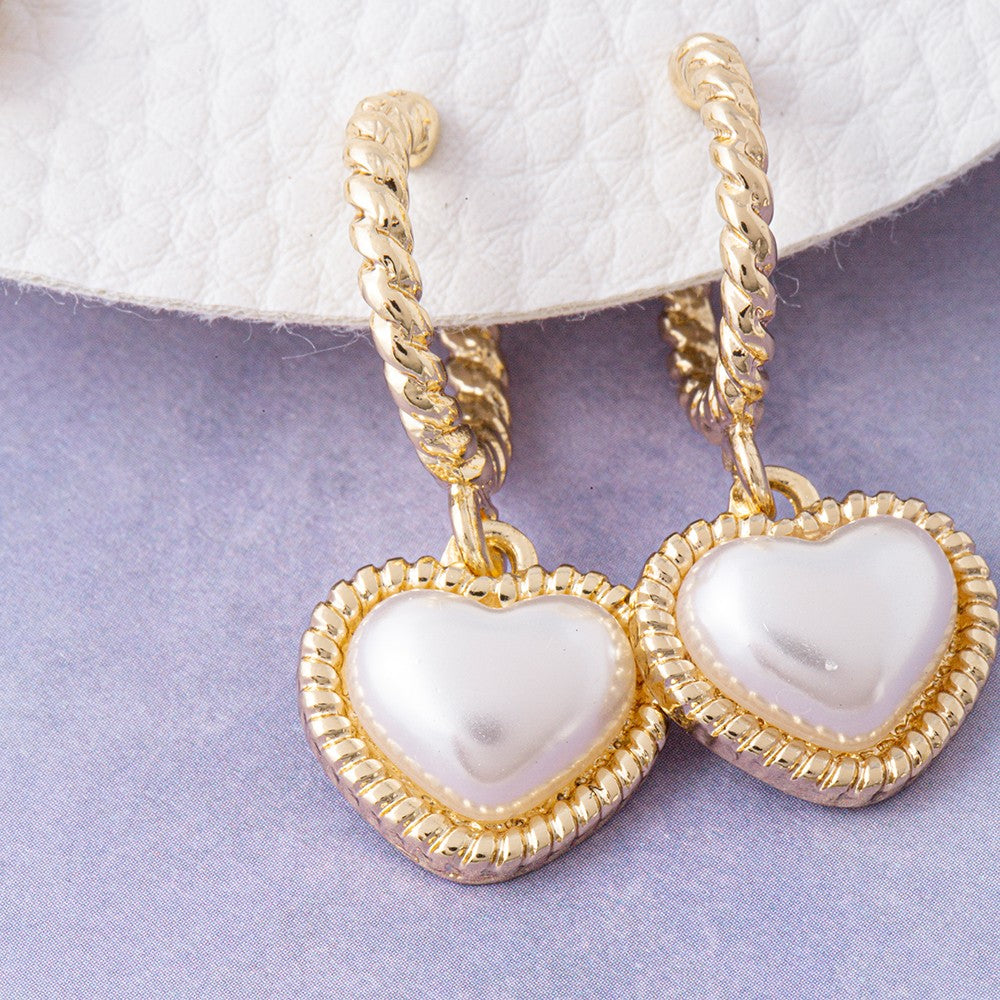 THE LOVE LETTER EARRING SET