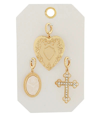The Maison Héritage Charm Collection