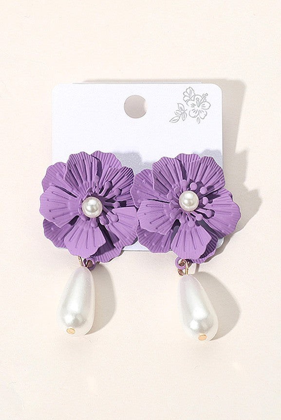 Teardrop Pearl Dangle Flower Earrings