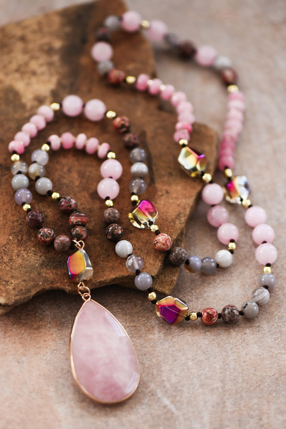 Natural Stone Bead Necklace With Stone Pendant