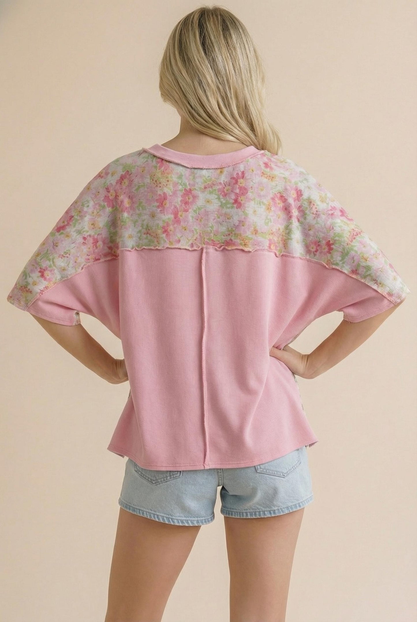 Short Sleeve Floral Print Knit Top W/ Pocket