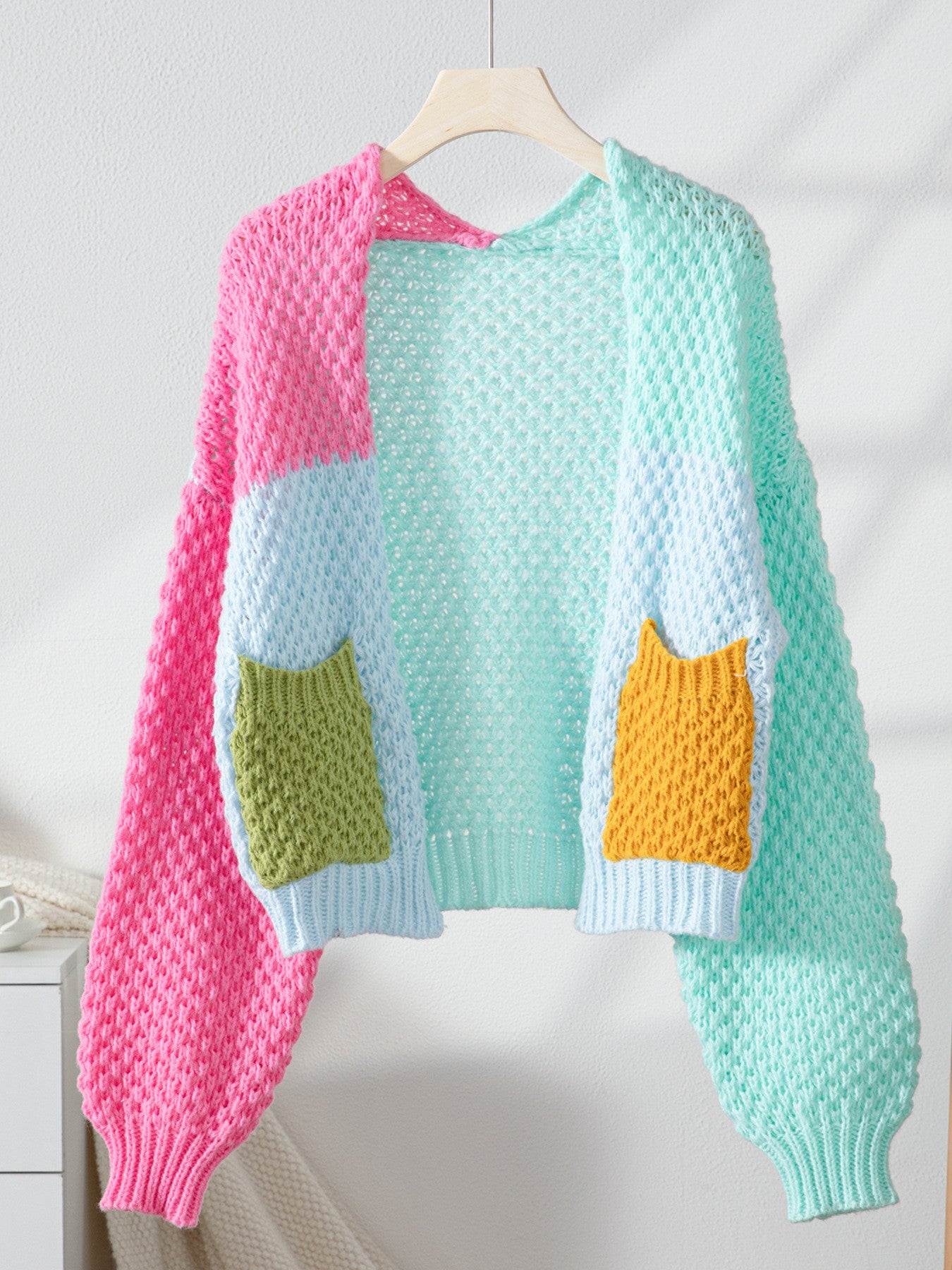 Chunky Colorblock V Neck Button-up Top