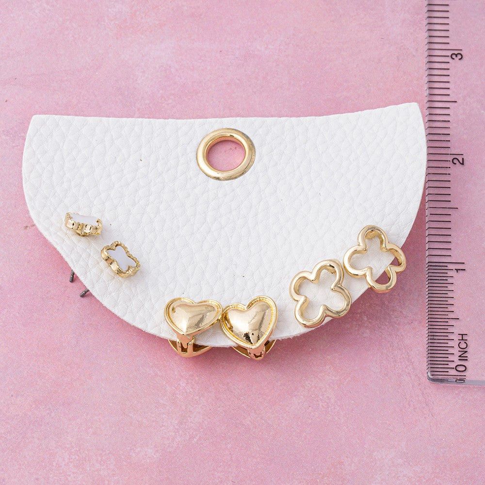 THE LUCKY IN LOVE EARRING SET