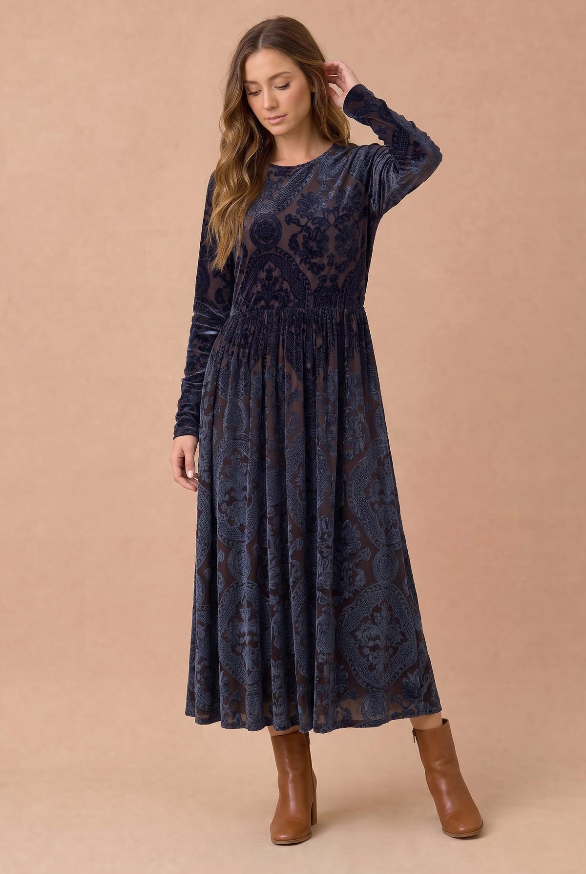 The Velvet & Vines Dress