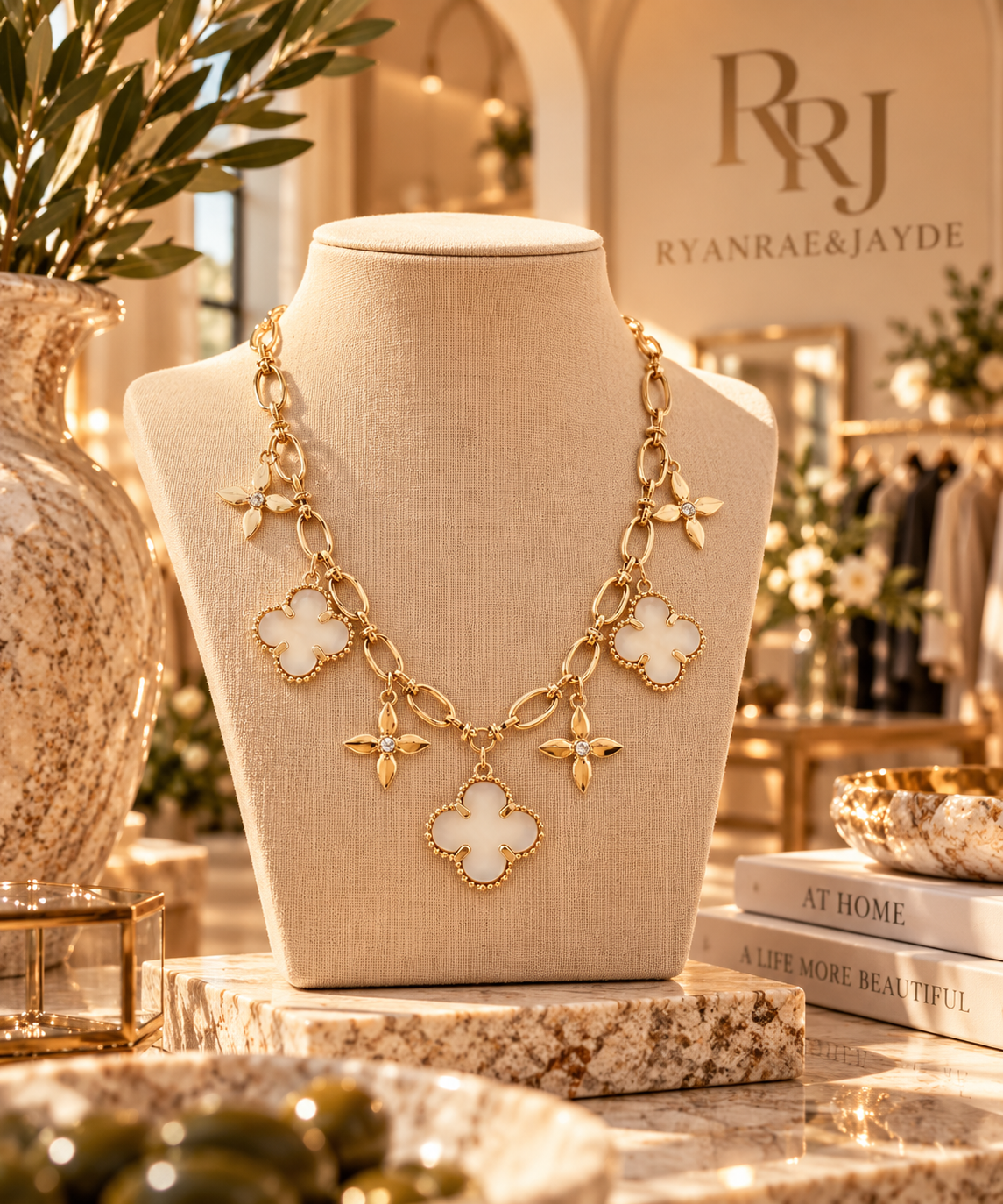 The Maison Fleur Necklace