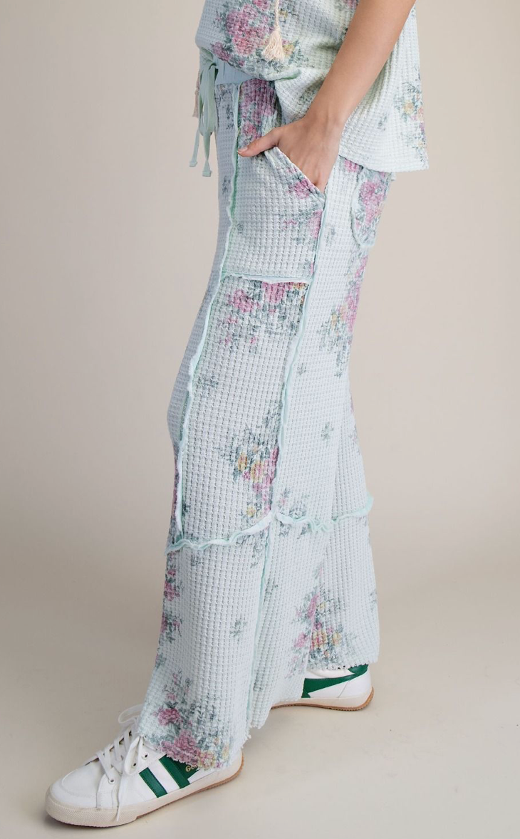 FLORAL PRINT WASHED WAFFLE PANTS & TOP