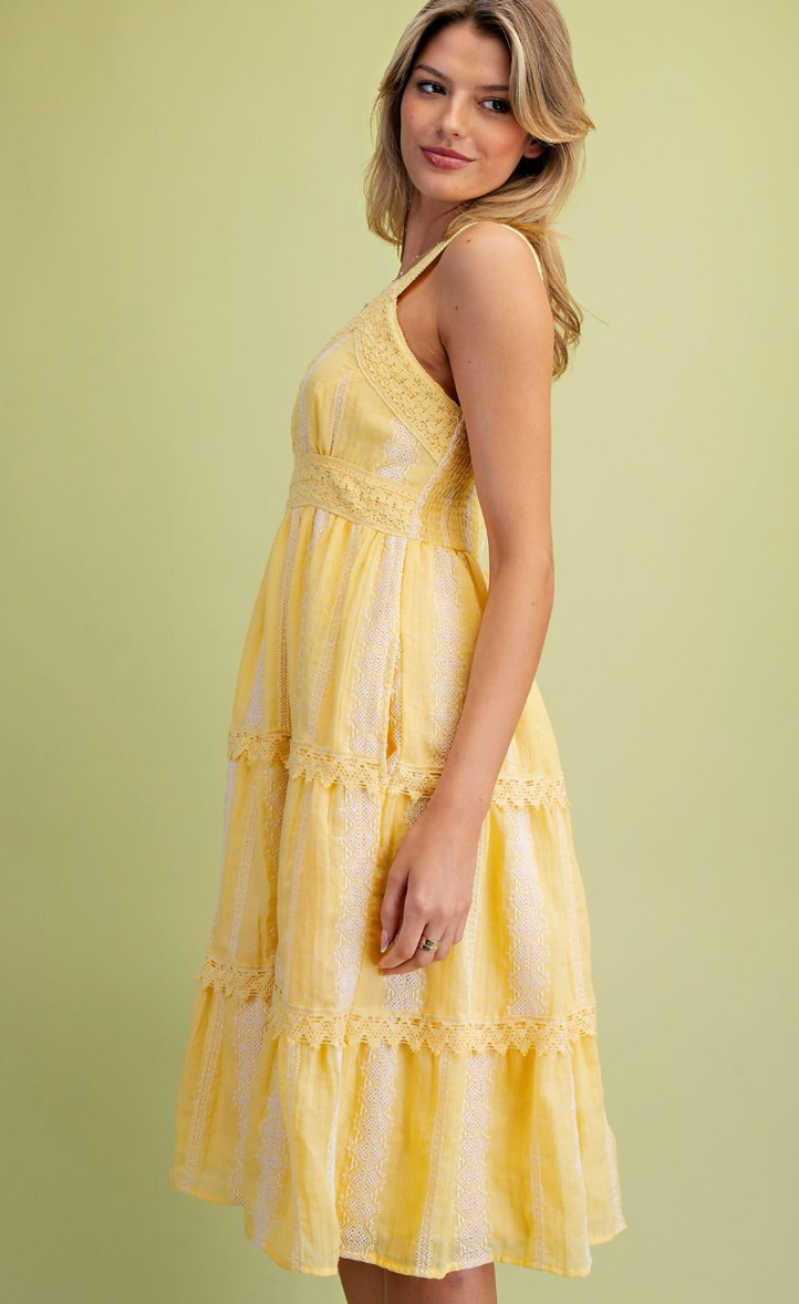 EMBROIDERY DETAILING TIERED DRESS