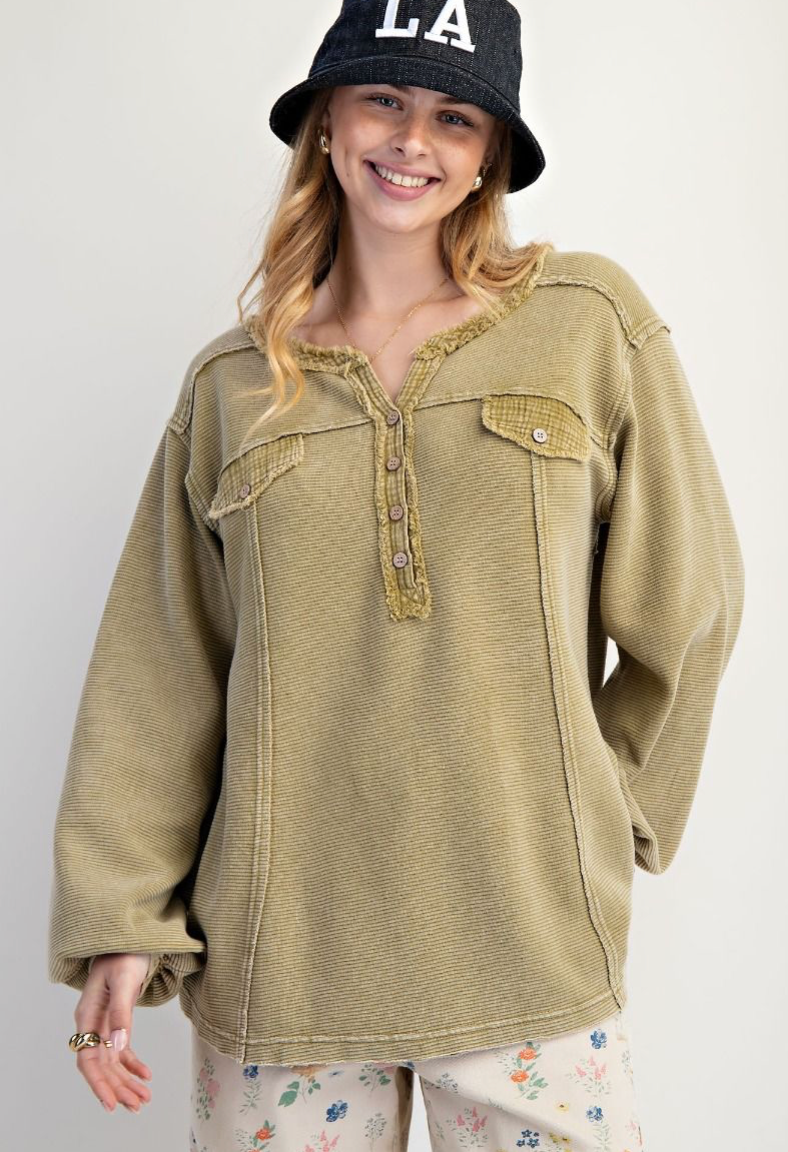 TEXTURED THERMAL WASHED HENELY TOP