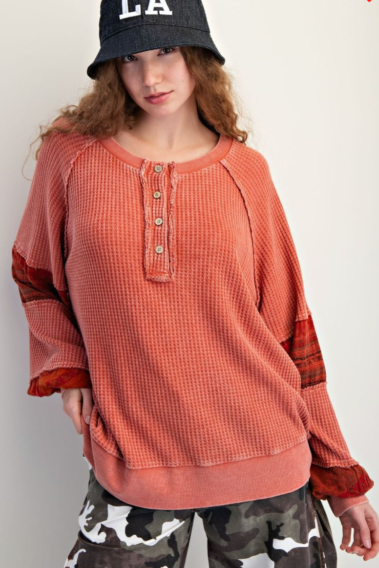 MIXED FABRIC WASHED THERMAL KNIT TOP