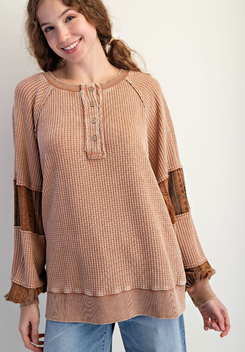 MIXED FABRIC WASHED THERMAL KNIT TOP