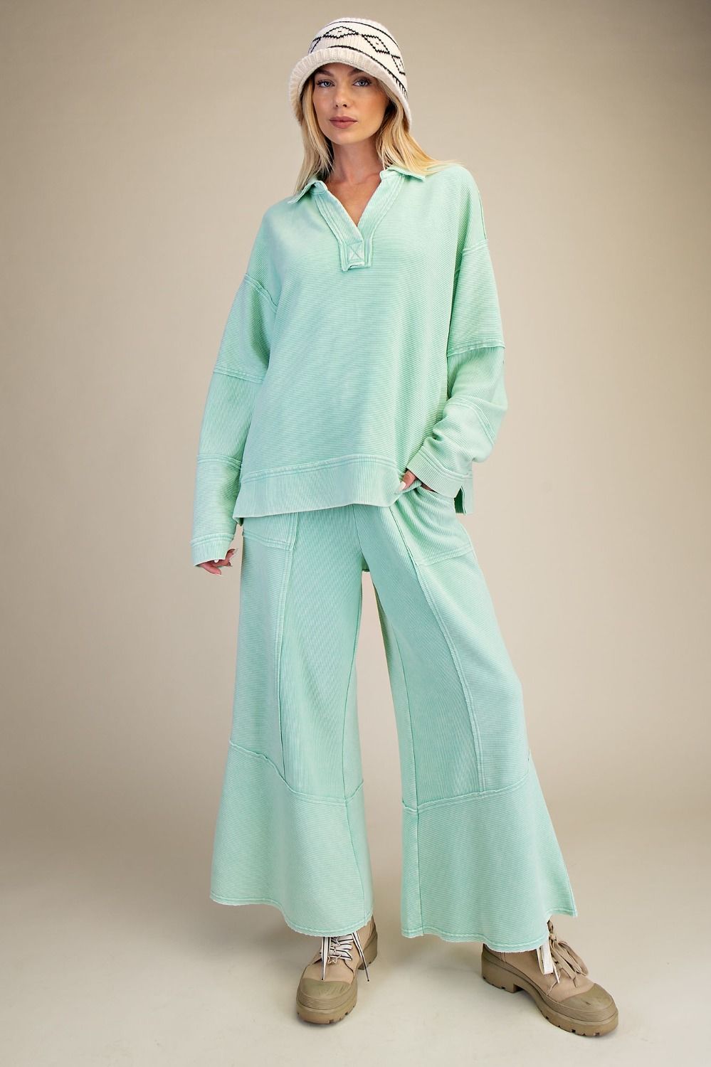 TEXTURED MINEREAL WASHED BELLBOTTOM PANTS