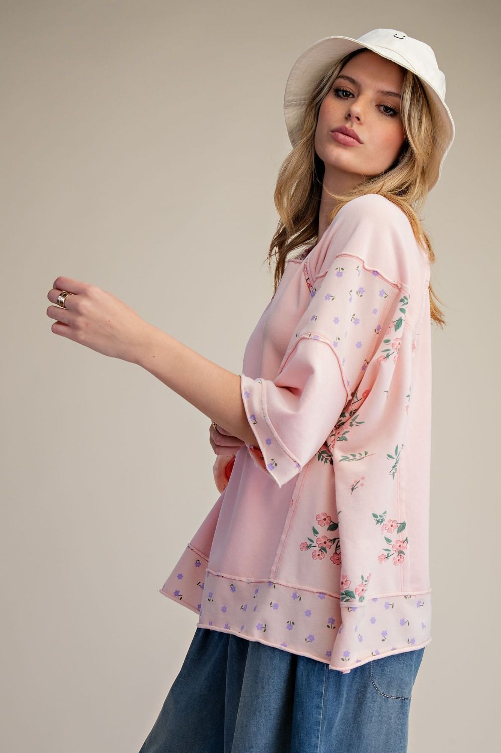 FLORAL PRINT WASHED TERRY PULLOVER