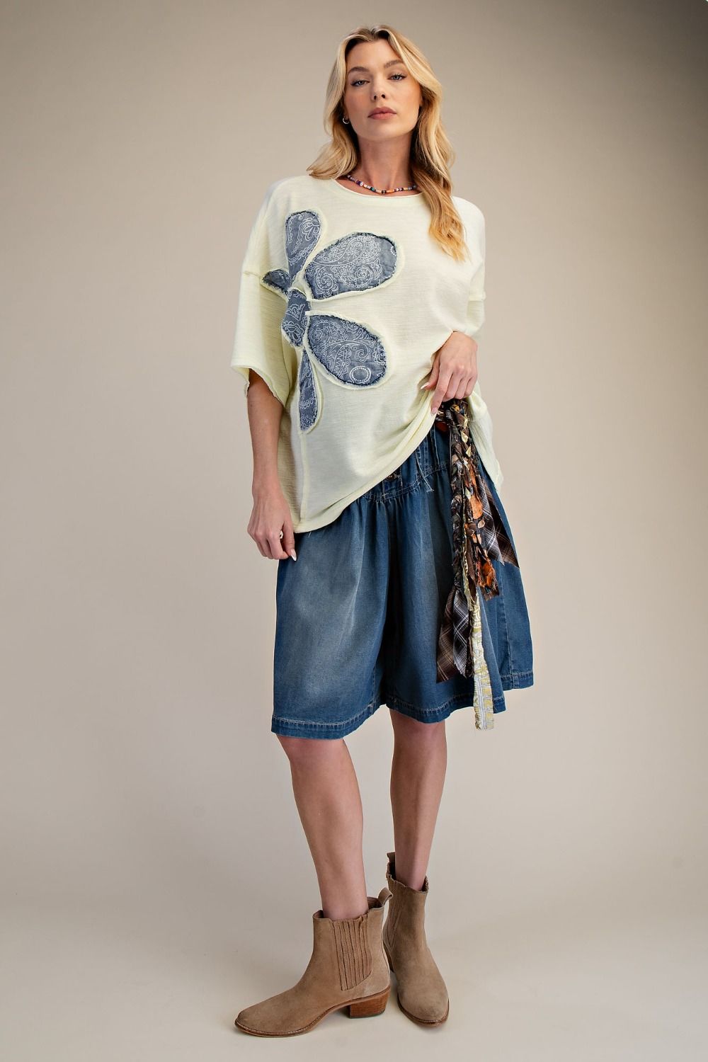 FLORAL PATCH WASHED COTTON BOXY TOP