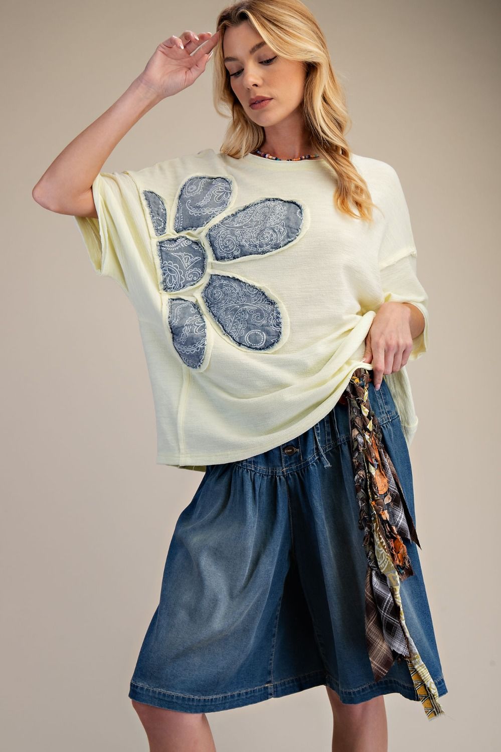FLORAL PATCH WASHED COTTON BOXY TOP